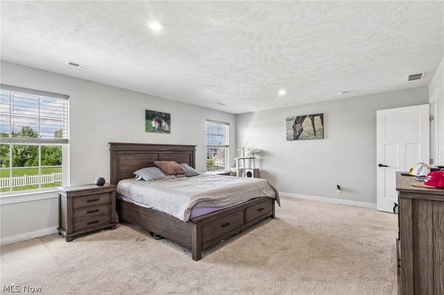 3207 Boettler Street NE, Canton, OH 44721