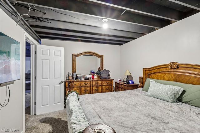 3207 Boettler Street NE, Canton, OH 44721