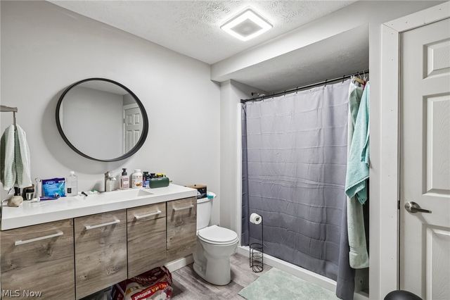 3207 Boettler Street NE, Canton, OH 44721