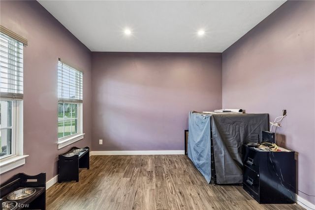 3207 Boettler Street NE, Canton, OH 44721