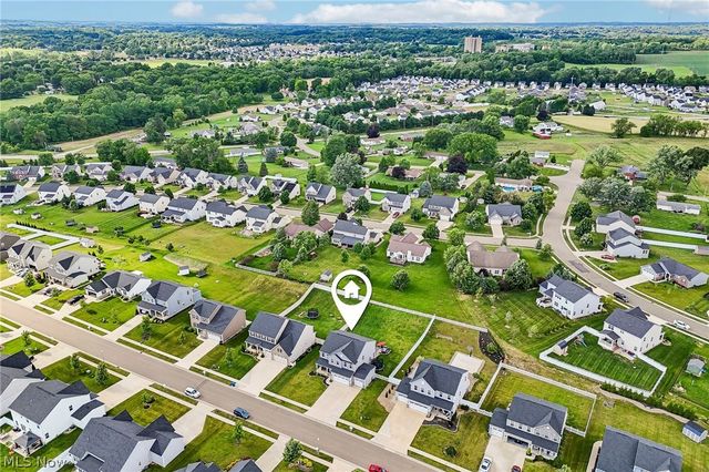 3207 Boettler Street NE, Canton, OH 44721