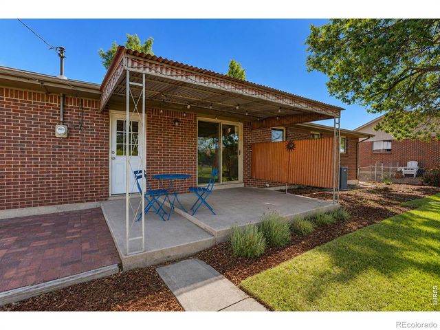 1431 S Magnolia Way, Denver, CO 80224