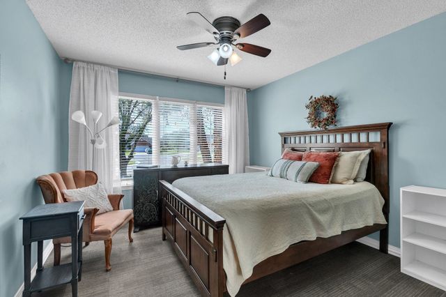12214 E Lockmoor St, Wichita, KS 67207