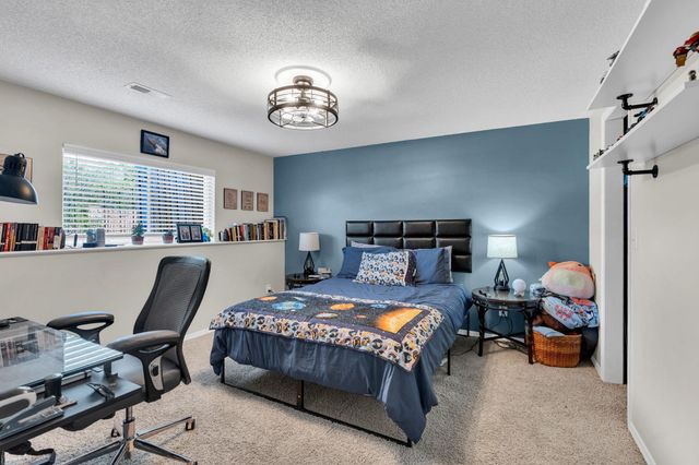 12214 E Lockmoor St, Wichita, KS 67207