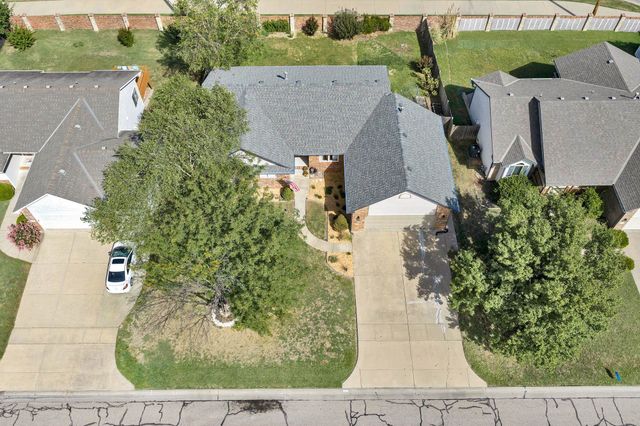 12214 E Lockmoor St, Wichita, KS 67207
