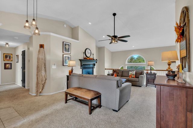12214 E Lockmoor St, Wichita, KS 67207