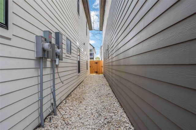 8009 Cora Street, Houston, TX 77088