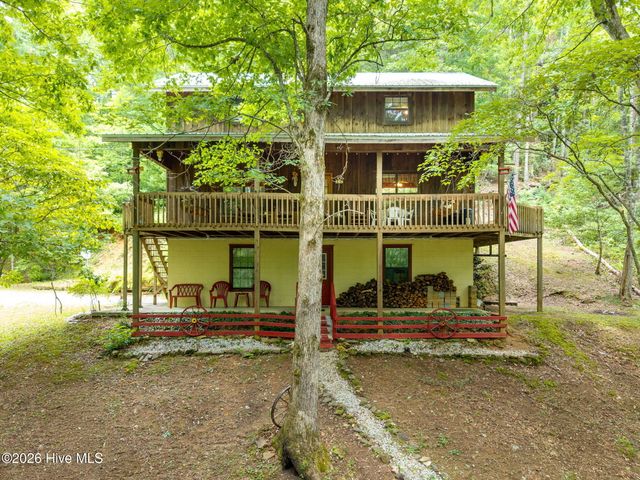 910 Laurel Branch Road, Murphy, NC 28906