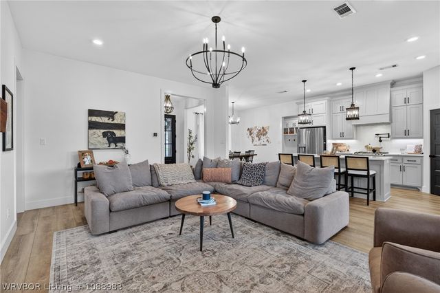 10215 Chapman Circle, Fort Smith, AR 72916