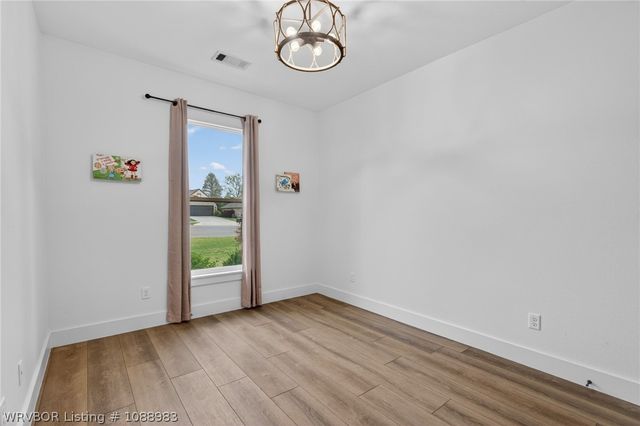 10215 Chapman Circle, Fort Smith, AR 72916