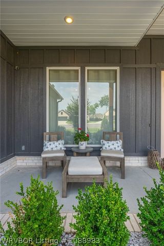 10215 Chapman Circle, Fort Smith, AR 72916