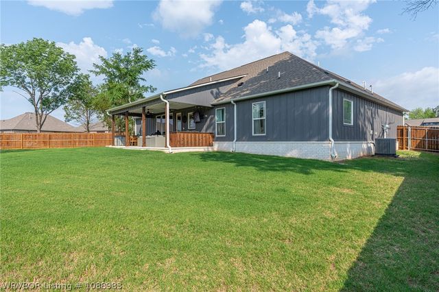 10215 Chapman Circle, Fort Smith, AR 72916
