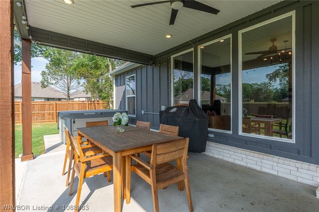 10215 Chapman Circle, Fort Smith, AR 72916