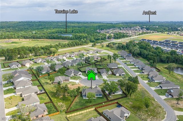 10215 Chapman Circle, Fort Smith, AR 72916