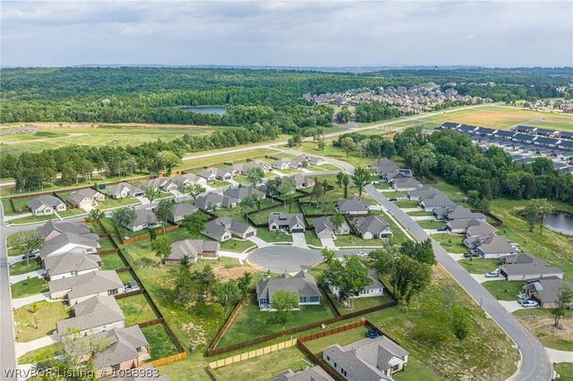 10215 Chapman Circle, Fort Smith, AR 72916