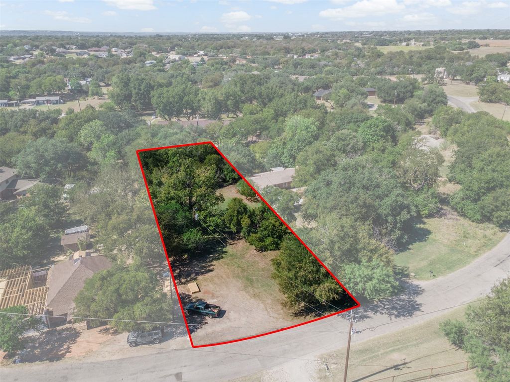 2810 Sky Harbour Drive, Granbury, TX 76049 — photo 3