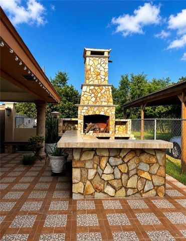279 Las Palmas Street, La Grulla, TX 78548