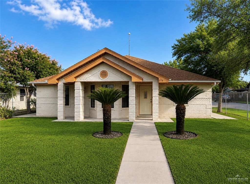 279 Las Palmas Street, La Grulla, TX 78548