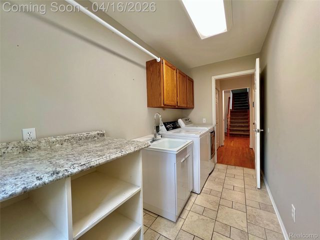 1320 Pine Drive, Groveland Township, MI 48462