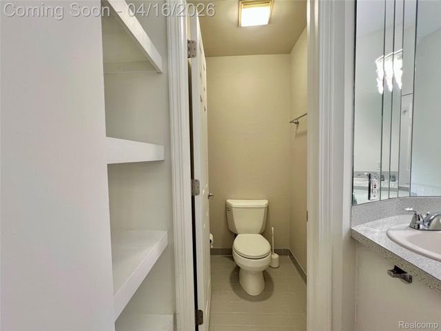 1320 Pine Drive, Groveland Township, MI 48462