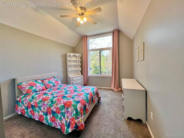1320 Pine Drive, Groveland Township, MI 48462
