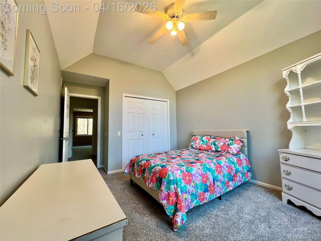 1320 Pine Drive, Groveland Township, MI 48462