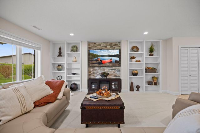 2281 Silver Leaf Trail, Cologne, MN 55322