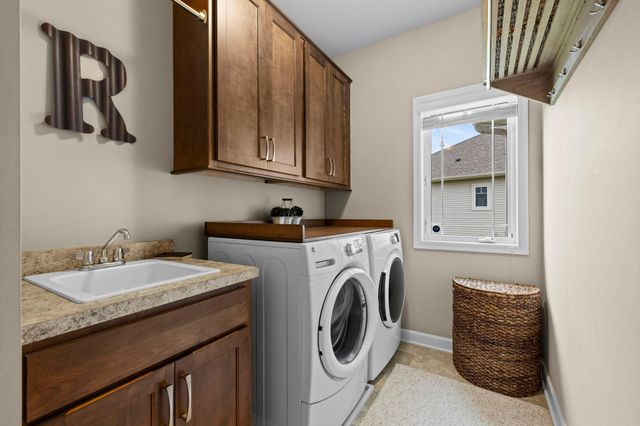 2281 Silver Leaf Trail, Cologne, MN 55322