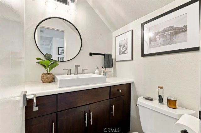27511 Endeavor St, Agoura Hills, CA 91301