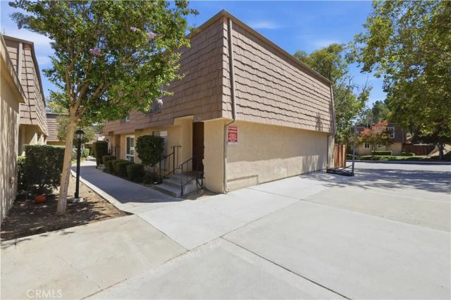 27511 Endeavor St, Agoura Hills, CA 91301