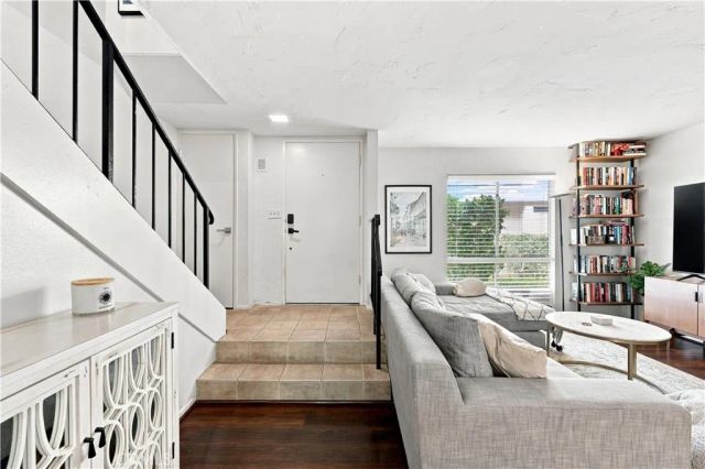 27511 Endeavor St, Agoura Hills, CA 91301