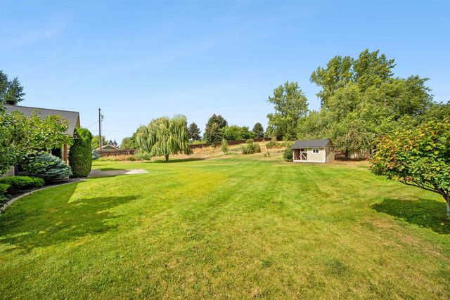 3210 N Molter Rd, Otis Orchards, WA 99027