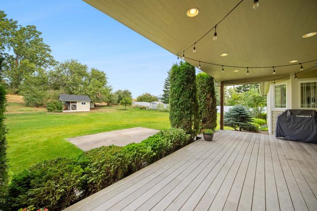 3210 N Molter Rd, Otis Orchards, WA 99027