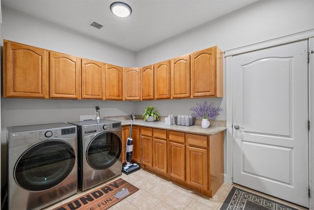 3210 N Molter Rd, Otis Orchards, WA 99027