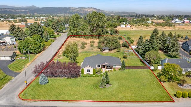 3210 N Molter Rd, Otis Orchards, WA 99027