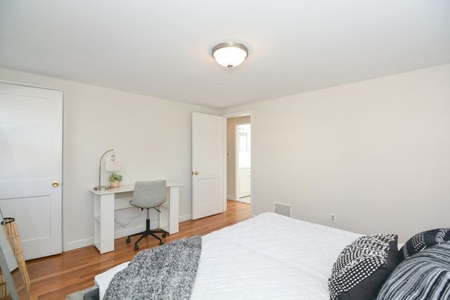 56 Perkins Ave 56, Malden, MA 02148