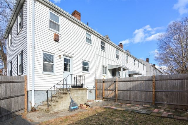 56 Perkins Ave 56, Malden, MA 02148