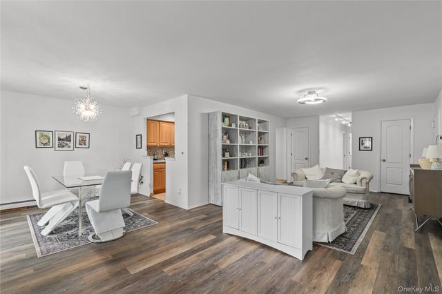 504 Kemeys Cove Road 5-04, Briarcliff Manor, NY 10562