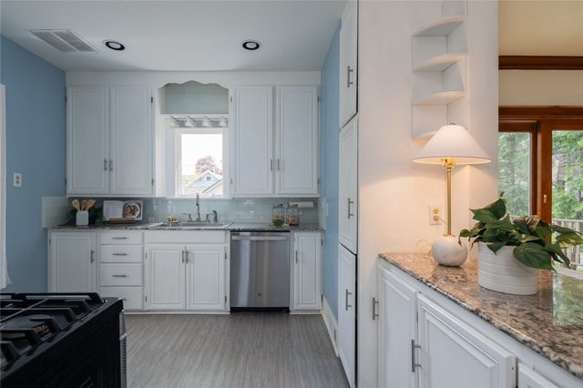 33 Wilsonia Road, Rochester, NY 14609