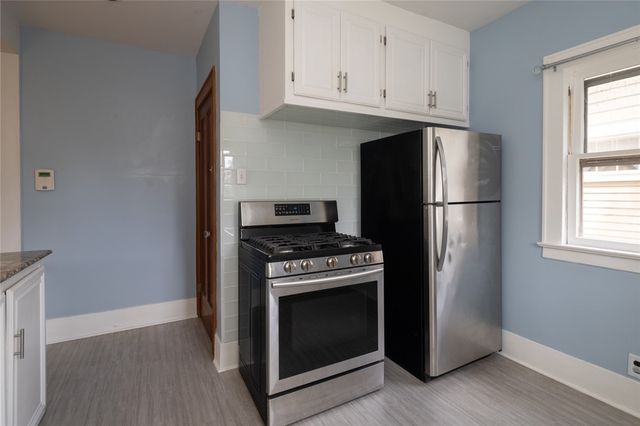 33 Wilsonia Road, Rochester, NY 14609