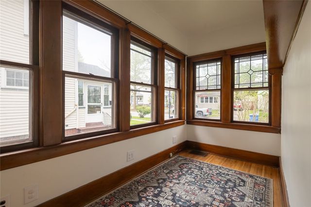 33 Wilsonia Road, Rochester, NY 14609