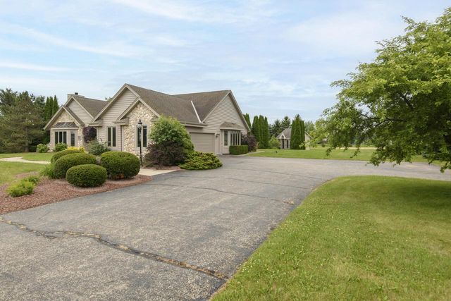 S88W34777 Nesting LANE, Eagle, WI 53119