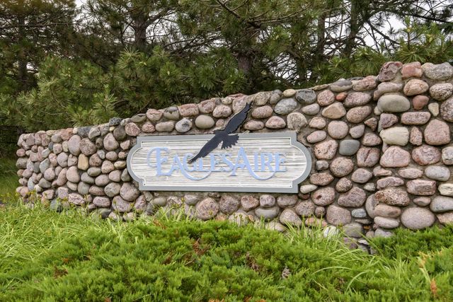 S88W34777 Nesting LANE, Eagle, WI 53119