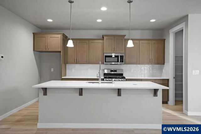 5776 Landon St SE, Salem, OR 97306