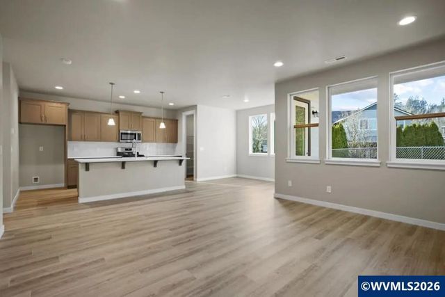 5776 Landon St SE, Salem, OR 97306