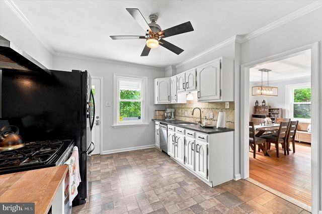 574 MILL RD, Havertown, PA 19083