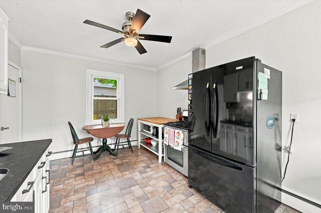 574 MILL RD, Havertown, PA 19083