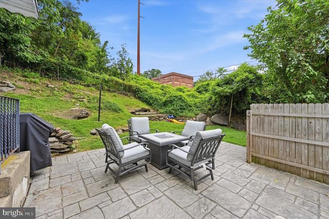 574 MILL RD, Havertown, PA 19083