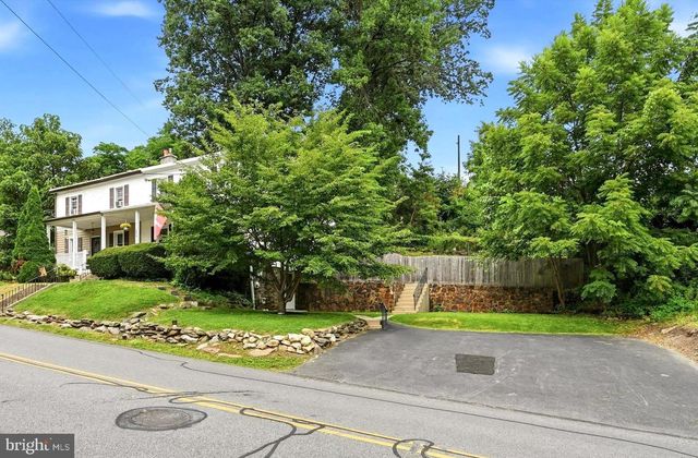 574 MILL RD, Havertown, PA 19083