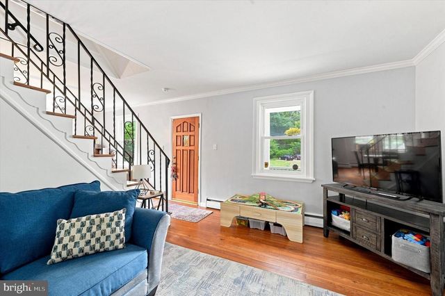 574 MILL RD, Havertown, PA 19083